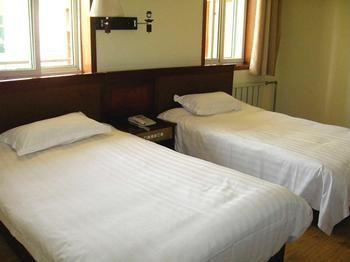 Juranzhijia Business Hotel 济南 外观 照片