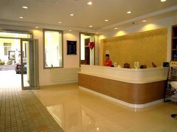 Juranzhijia Business Hotel 济南 外观 照片